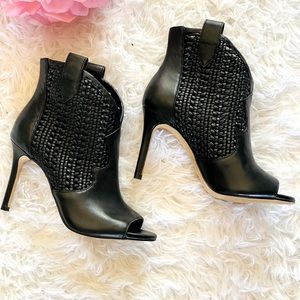Jessica Simpson Jexell Peep Toe Booties Boots Size 6 Black